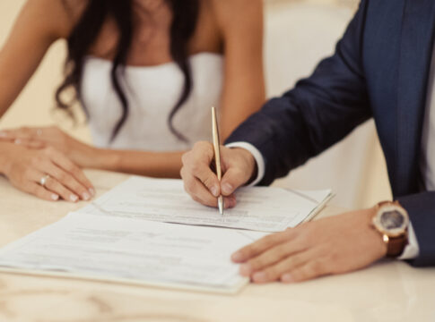 Στο κτήριο του Δήμου Χανίων στην Γρηγορίου Ε’, η εξυπηρέτηση του κοινού για τους πολιτικούς γάμους