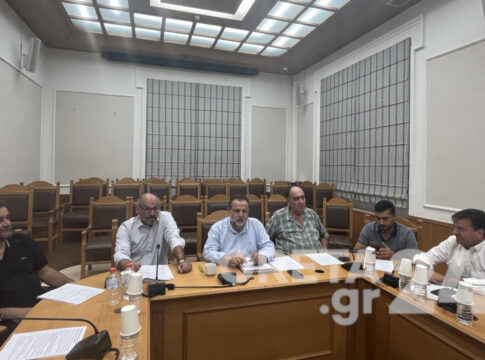 Στους δρόμους οι σεισμοπληκτοι την Πέμπτη – Δήμαρχος Μινώα Πεδιάδας: «Δυναμικές κινητοποιήσεις από το Σεπτέμβριο αν η Πολιτεία δεν ανταποκριθεί στις υποχρεώσεις της»