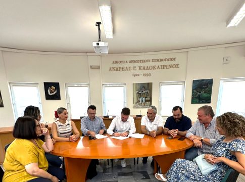 Σύμβαση για τσιμεντοστρώσεις και ασφαλτοστρώσεις στα Καλέσα υπέγραψε ο Δήμαρχος Μαλεβιζίου Μεν. Μποκέας