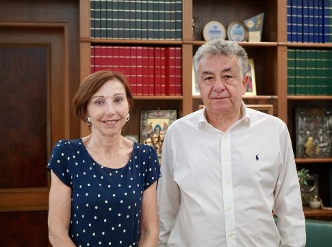 Συνάντηση Περιφερειάρχη Κρήτης με την Επικεφαλής της Ύπατης Αρμοστείας για τους πρόσφυγες στην Ελλάδα