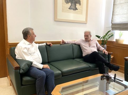 Συνάντηση του Περιφερειάρχη Κρήτης με τον Δήμαρχο Ηρακλείου