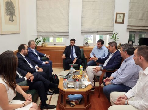 Συνάντηση του Υφυπουργού Ψηφιακής Διακυβέρνησης Κωνσταντίνου Κυρανάκη με τον Περιφερειάρχη Κρήτης