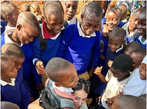 Το ταξίδι της Ρεθεμνιώτισσας Έλενας Χαλκιαδάκη στην Τανζανία μέσα από 5 φωτογραφίες