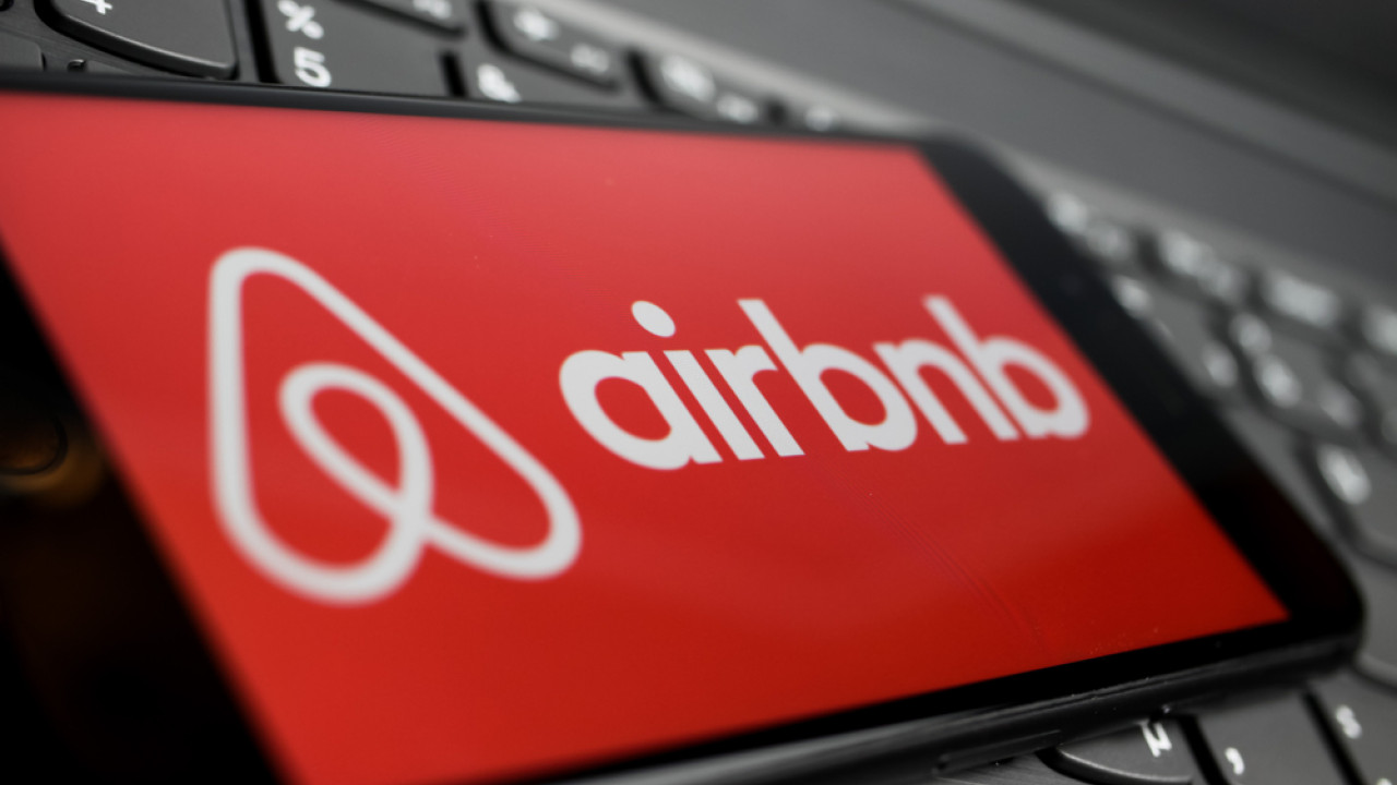 Τουρίστας φέσωσε ιδιακτήτη Airbnb με τηλεφωνικό λογαριασμό 3.500 ευρώ - Τηλεφωνούσε στην Κίνα