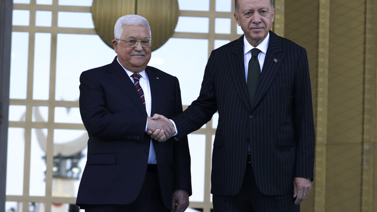 Τουρκία: Θα καλέσει τον Αμπάς να μιλήσει στο κοινοβούλιο