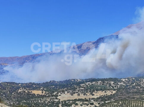 Χωρίς ενεργό μέτωπο η μεγάλη φωτιά στο Ρέθυμνο: Μάχη με διάσπαρτες εστίες – Σε επιφυλακή οι πυροσβεστικές δυνάμεις