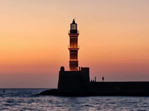Φάρος Χανίων: Ένας από τους παλαιότερους φάρους που έχει γίνει σήμα αναγνώρισης της πόλης σ’ όλο τον κόσμο
