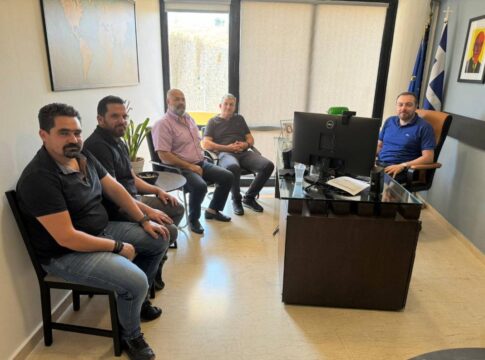 Φραγκίσκος Παρασύρης: Συνεργασία με τους Μελισσοκόμους και πρωτοβουλίες από το Υπουργείο Αγροτικής Ανάπτυξης