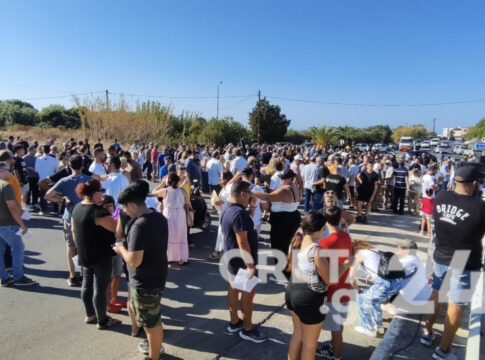 «Φτάνει πια» – Απέκλεισαν τον ΒΟΑΚ και ζητούν ένα ασφαλές οδικό δίκτυο