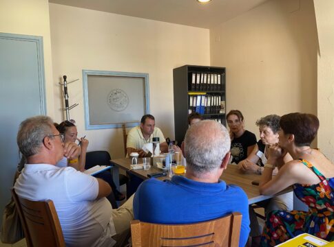 Για πρώτη φορά από το Δήμο Ηρακλείου οργανωμένα δωρεάν μαθήματα εκμάθησης της Ελληνικής γλώσσας για πρόσφυγες και μετανάστες