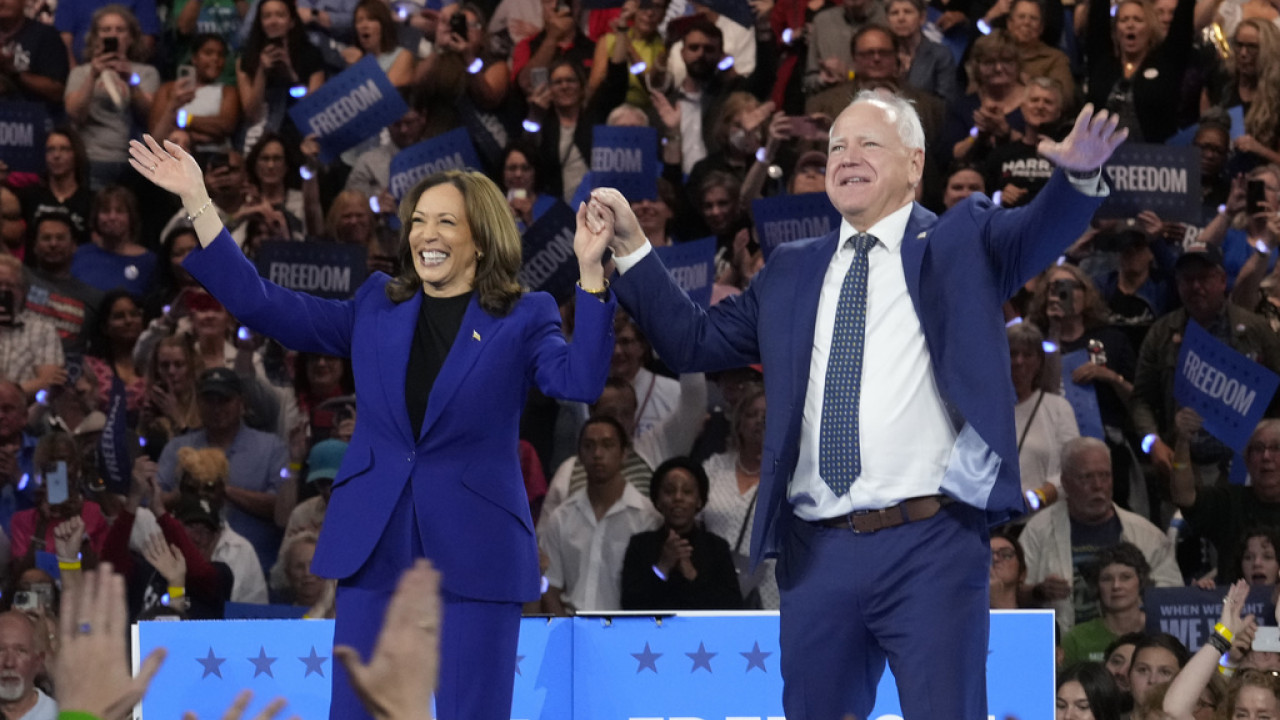 ΗΠΑ: Γουόλς, Πελόζι, Μπιλ Κλίντον θα μιλήσουν στο συνέδριο των Δημοκρατικών