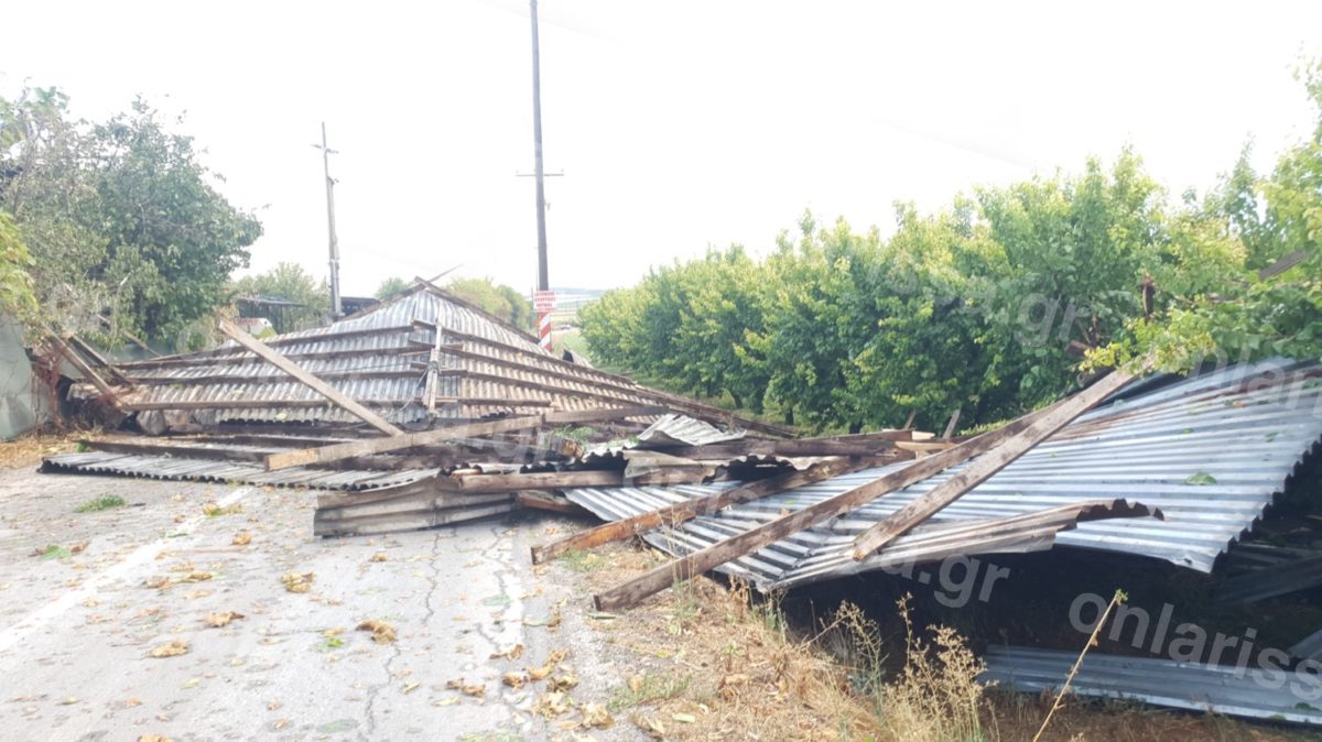 Κακοκαιρία: Ζημιές και δεκάδες κλήσεις στην πυροσβεστική σε Βόλο, Λάρισα και Τρίκαλα