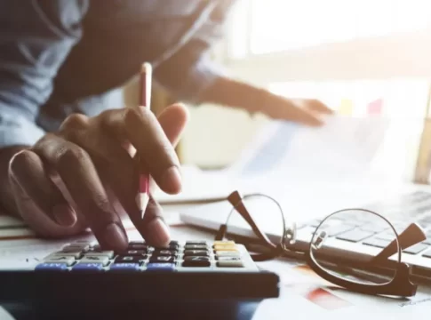 Κλείνουν για δύο εβδομάδες τα λογιστικά γραφεία στα Χανιά