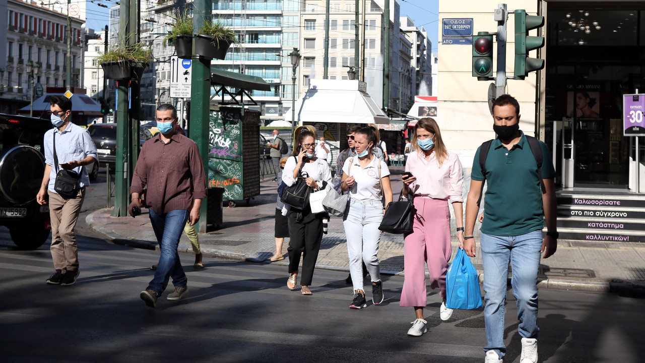 Κορωνοϊός: 833 εισαγωγές στα νοσοκομεία, 40 θάνατοι, 25 διασωληνωμένοι
