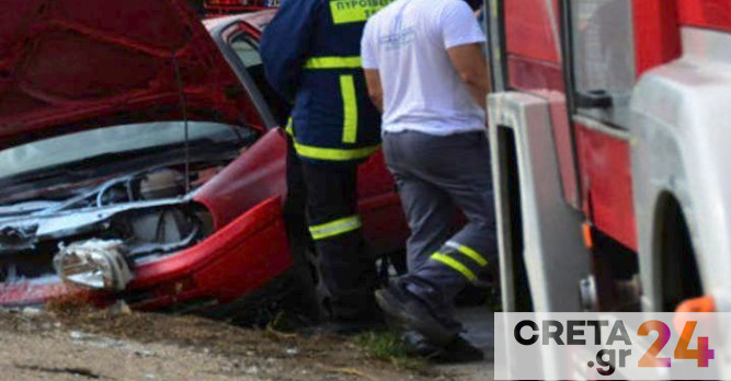 Κρήτη: Στο νοσοκομείο με σοβαρά τραύματα δύο νεαροί που εγκλωβίστηκαν σε αυτοκίνητο μετά από τροχαίο
