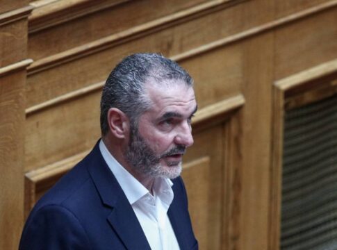 Μ. Χνάρης: «Υπόλογη η Κυβέρνηση εξαιτίας της ανικανότητας της να αποτρέψει και να διαχειριστεί τη διάδοση του ιού της πανώλης»