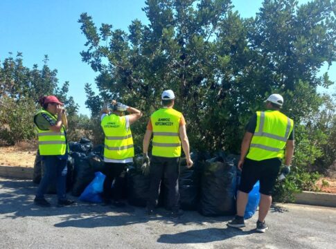 Σε καθαρισμούς 183 επιπλέον χιλιομέτρων οδικού δικτύου προχωρά ο Δήμος Χερσονήσου