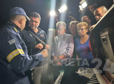 Στο Αμάρι ο Βασίλης Κικίλιας – Σύσκεψη για την εξέλιξη της φωτιάς