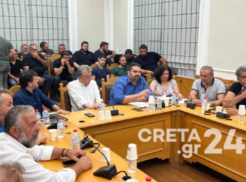 Σύσκεψη με κτηνοτρόφους για την πανώλη στην Περιφέρεια Κρήτης – Να τηρούν όλοι τα μέτρα προστασίας ζήτησε ο Περιφερειάρχης