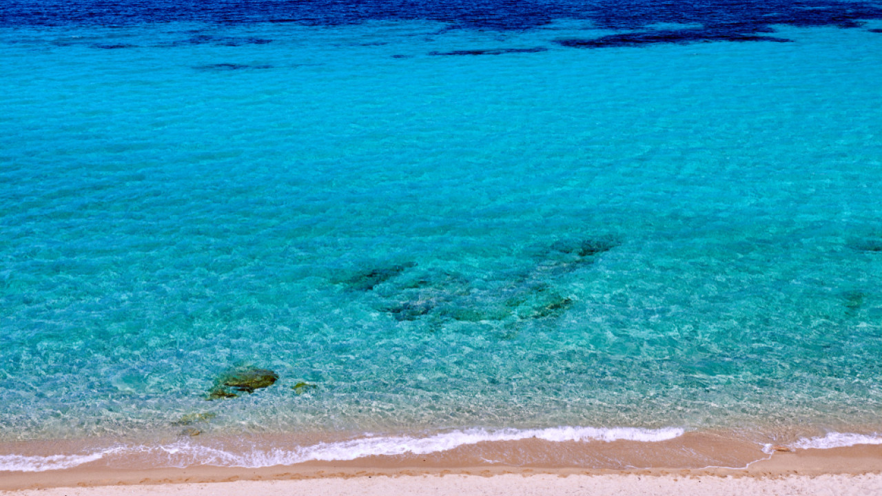 Το αλάτι της θάλασσας «καταβροχθίζει» το γλυκό νερό στη Χαλκιδική