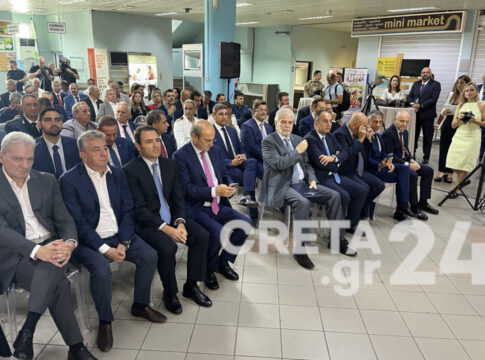 Αλλαγή σελίδας για το λιμάνι του Ηρακλείου – Σε εξέλιξη η τελετή παράδοσης στον Όμιλο Grimaldi