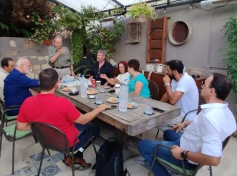 Εικαστική απεικόνιση της Κνωσσού με τοιχογραφίες μεγάλων διαστάσεων στον κόμβο Κνωσσού – ΒΟΑΚ