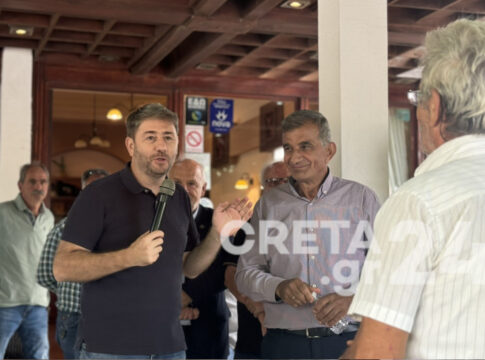 Επίσκεψη Ανδρουλάκη στον Δήμο Αμαρίου – Συζήτηση για τις πυρκαγιές και τα μεγάλα αναπτυξιακά έργα