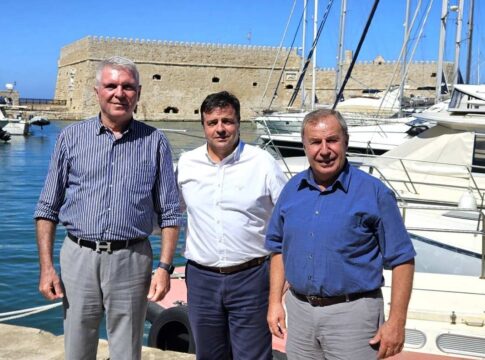 Εθιμοτυπική συνάντηση του Αντιπεριφερειάρχη Ηρακλείου με την διοίκηση του Πολεμικού Μουσείου Αθηνών