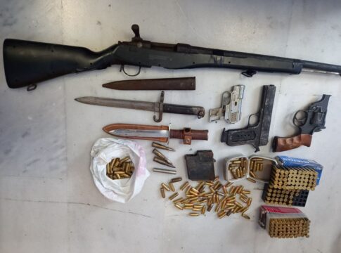 Κρήτη: Οι άσκοποι πυροβολισμοί «αποκάλυψαν»… μικρό οπλοστάσιο