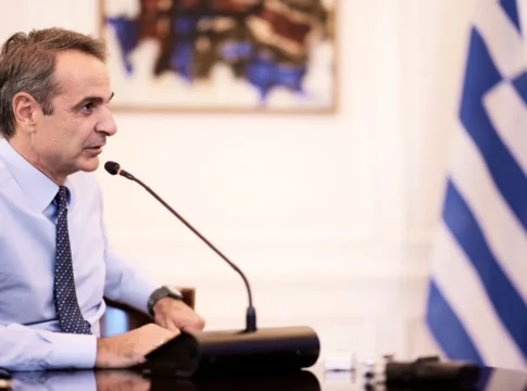 Με μαθητές στη Γαύδο μέσω τηλεδιάσκεψης συνομίλησε ο Μητσοτάκης