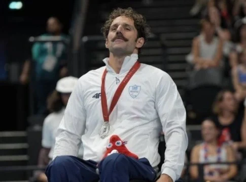 Παραολυμπιακοί Αγώνες: Ο Τσαπατάκης σημαιοφόρος στην τελετή λήξης