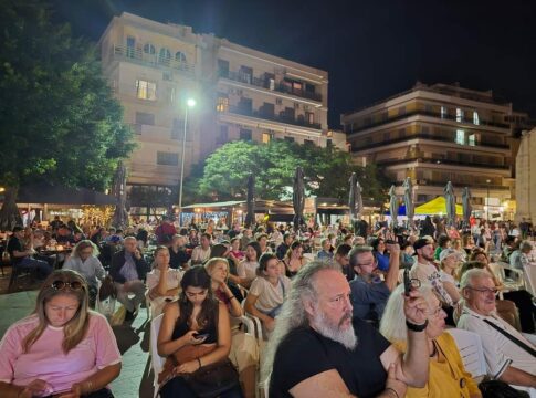 Πλήθος κόσμου στις εκδηλώσεις του 1ου Φεστιβάλ Εθελοντισμού στην πλατεία Αγίας Αικατερίνης