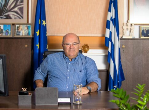 Σε ποια σχολεία θα παραστεί για τον αγιασμό ο Μ. Μπελαδάκης