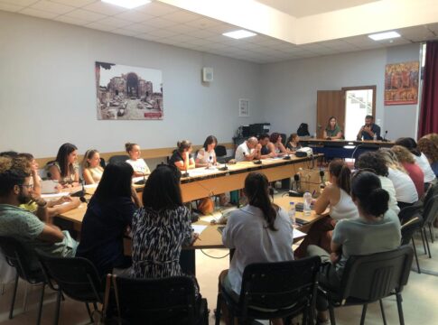 Συνάντηση Μιχάλη Κοκολάκη με τους διευθυντές των Νηπιαγωγείων και Δημοτικών Σχολείων