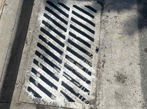 Συνεχίζεται εντατικά από τη ΔΕΥΑΗ ο καθαρισμός σχαρών και φρεατίων