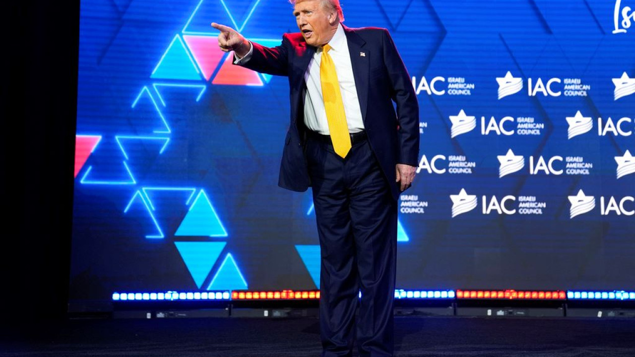 Τραμπ: Πολύ υψηλοί δασμοί σε προϊόντα εταιρειών εκτός ΗΠΑ, εφόσον εκλεγώ