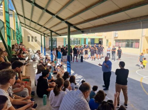 Μπελαδάκης – Μαράκη στην στην εκδήλωση για την Πανελλήνια Ημέρα Σχολικού Αθλητισμού στο 49ο Δημοτικό Σχολείο Ηρακλείου