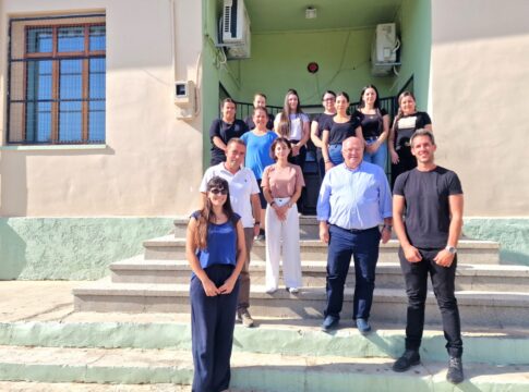 Επίσκεψη του διευθυντή Πρωτοβάθμιας Εκπαίδευσης Ηρακλείου στο δημοτικό σχολείο Βοριζίων