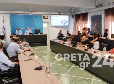 Η έλλειψη νερού και οι τρόποι αντιμετώπισης της λειψυδρίας συζητήθηκαν στο Δημοτικό Συμβούλιο Χανίων