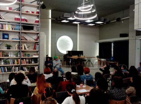 «Η ιστορία του Βίκτωρα και της Μαρίας»: Δωρεάν παράσταση για εκπαιδευτικούς