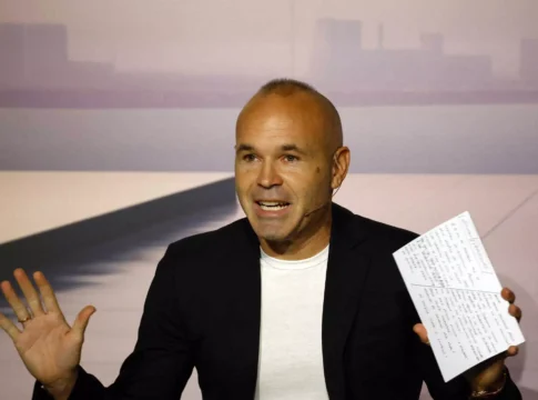 Ινιέστα: «Θέλω να επιστρέψω στην Μπαρτσελόνα, αρχίζω τα μαθήματα προπονητικής»