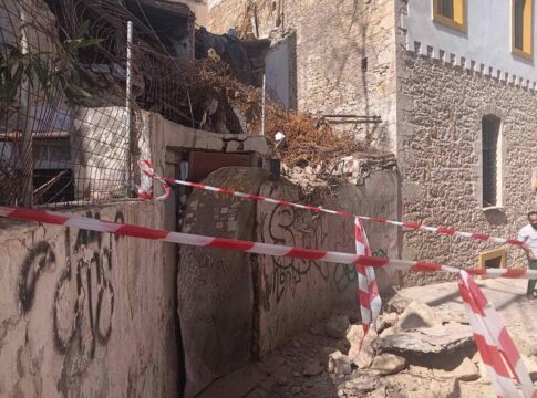 Ηράκλειο: Κατέρρευσε τοίχος παλιού κτιρίου