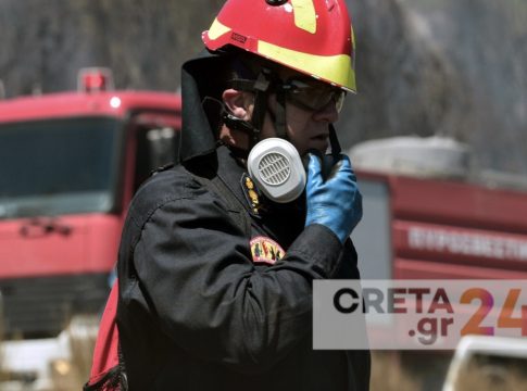 Ηράκλειο: Σε ύφεση η φωτιά στον Σκινιά
