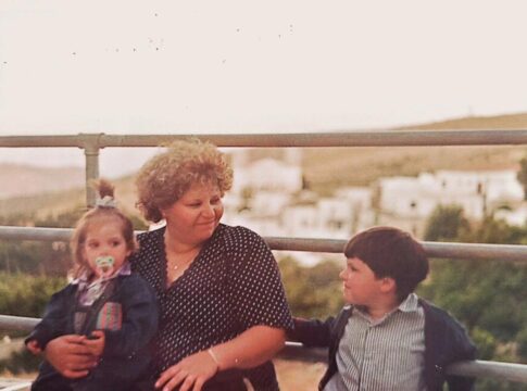 Ηράκλειο: Συγκινεί ο γιος της 66χρονης που έδωσε ζωή με τον θάνατό της – «Καλό ταξίδι, μαμά»