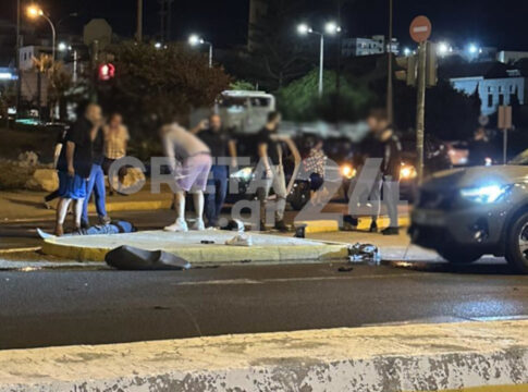 Ηράκλειο: Βίντεο μετά το τροχαίο στην παραλιακή – Σε κρίσιμη κατάσταση ο μοτοσικλετιστής