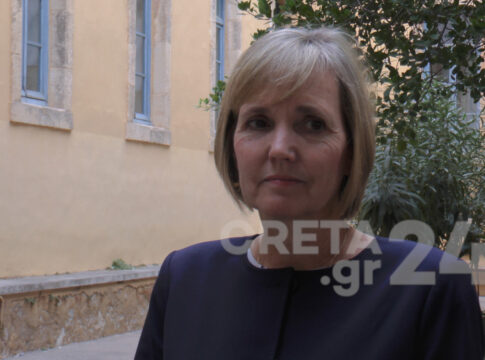 Κρήτη: «Να μην συμβεί κάτι τέτοιο σε κάποιον άλλον» – Ξέσπασε η αδερφή της δολοφονημένης Suzanne Eaton πριν την έναρξη της δίκης