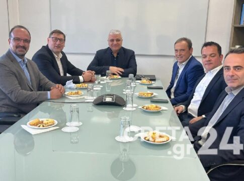 Μνημόνιο συνεργασίας ανάμεσα στο ΙΤΕ και το Οικονομικό Eπιμελητήριο Ανατολικής Κρήτης