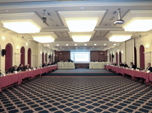 Περιφερειακό Συμβούλιο Κρήτης: Ομόφωνο ψήφισμα για την εξαίρεση των σεισμόπληκτων περιοχών από το «Εξοικονομώ»