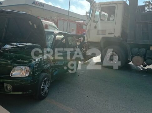 Σοβαρό τροχαίο στο Ηράκλειο – Μεγάλη κινητοποίηση Πυροσβεστικής και ΕΚΑΒ