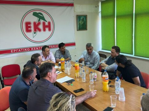 Στη συνάντηση στο Ε.Κ.Η. για τα προβλήματα των εργαζομένων στον τουρισμό ο Χάρης Μαμουλάκης